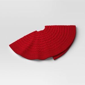 NEW Wondershop 48” Cable Knit Tree Skirt -Red